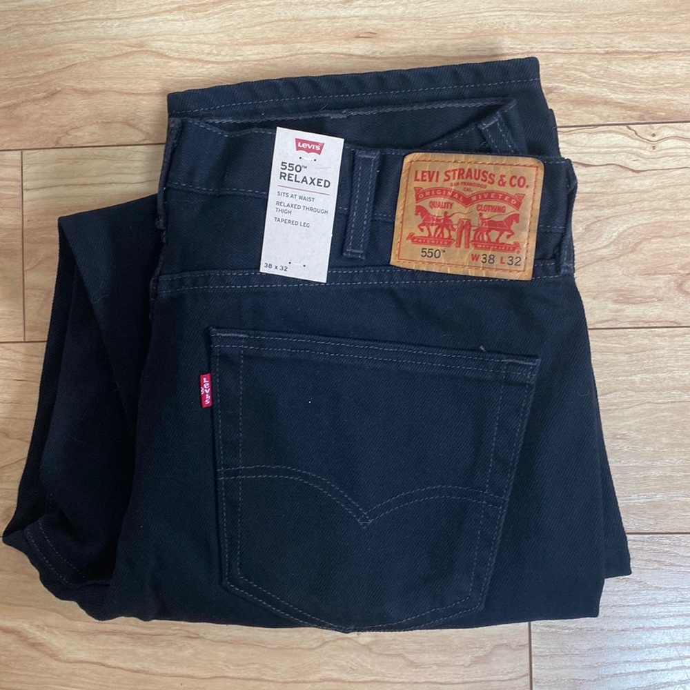 38x32 Levi’s 550 Relaxed fit black denim jeans - New